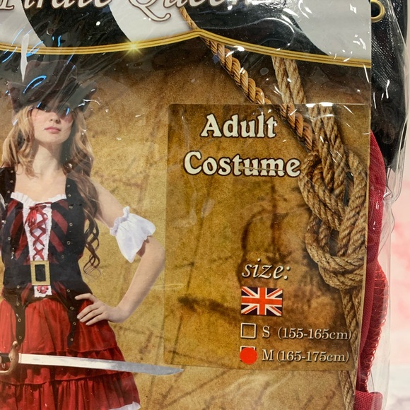 Pretty pirate queen costume - Picture 4 of 7